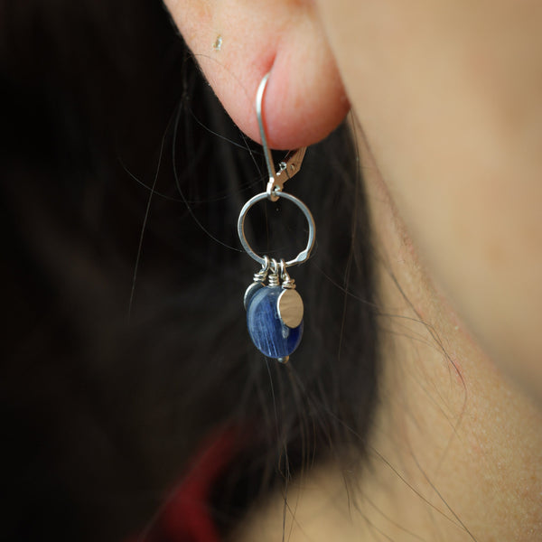 Pétalo Fringe Earrings with Kyanite