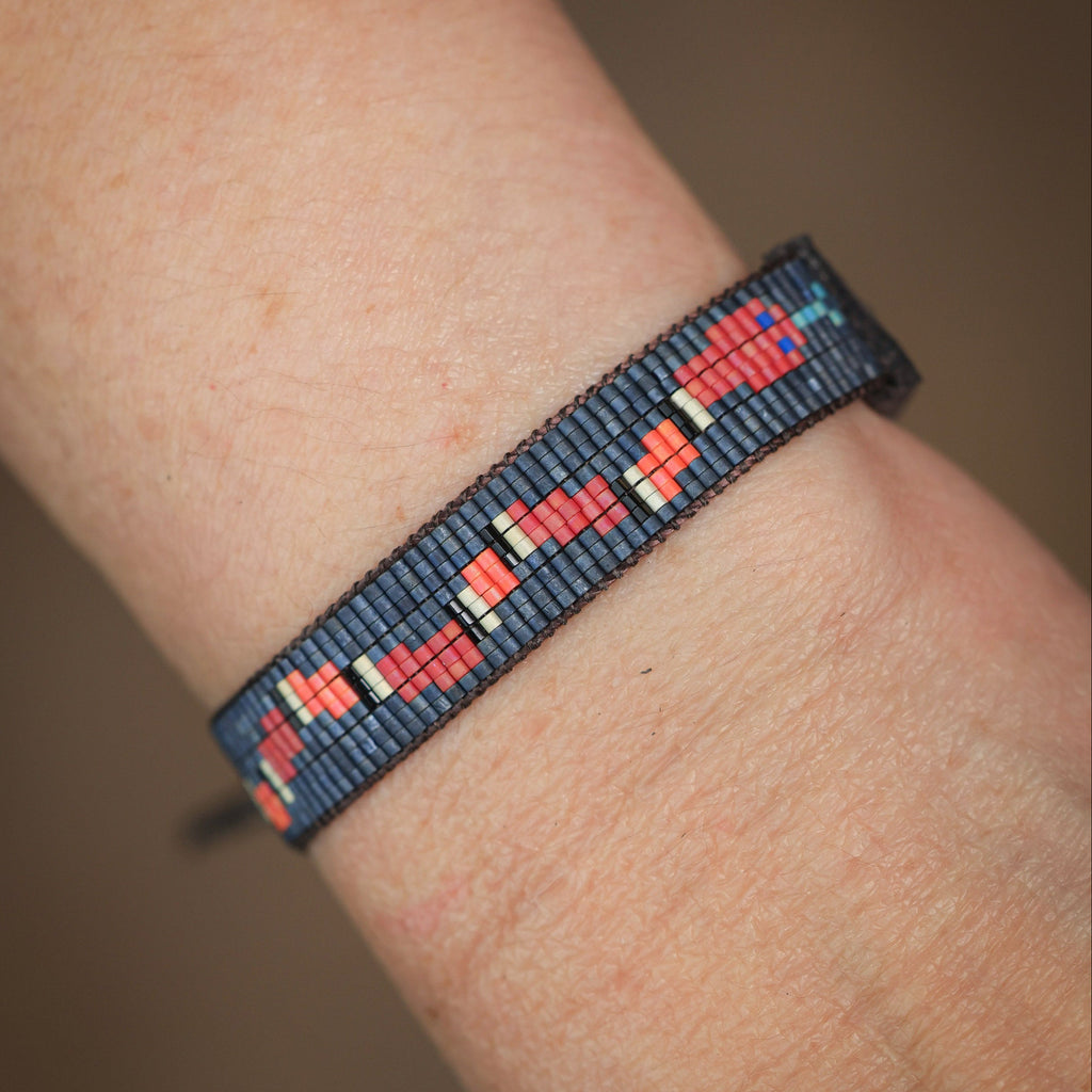 La Culebra Bracelet in Coral and Dark Blue