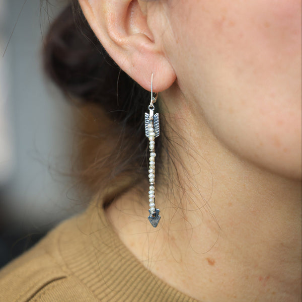 Twin Arrows Earrings with Pearl