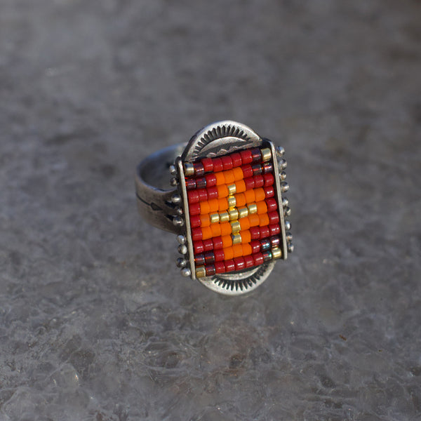 La Reina Cross Ring in Reds