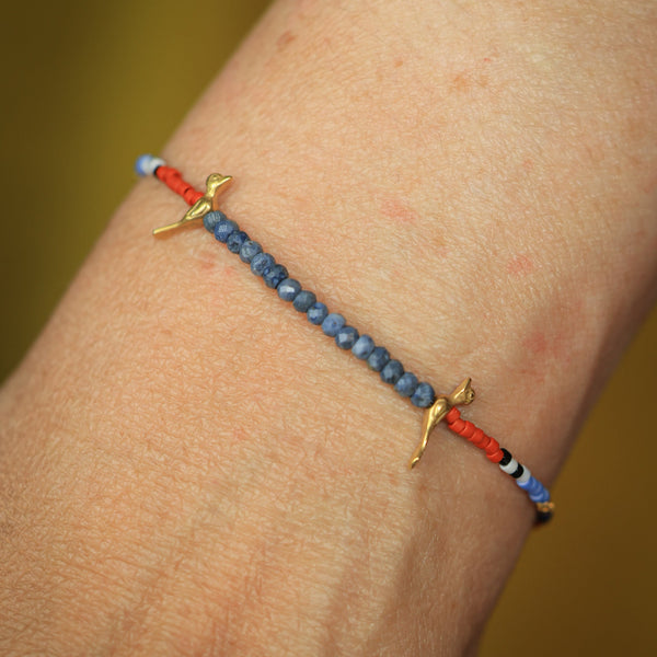 Birds Bracelet with Denim Sponge Coral in 24K Vermeil