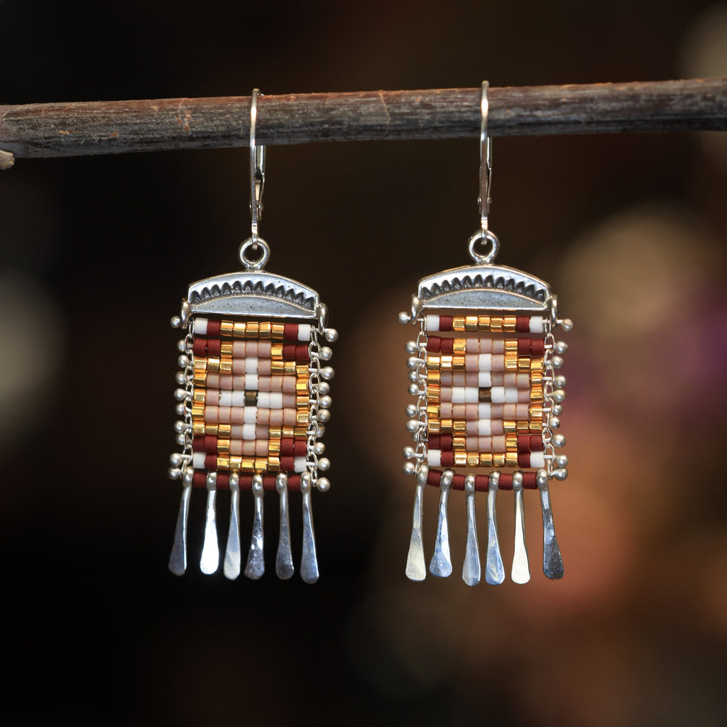 Short Cruces Earrings in Browns