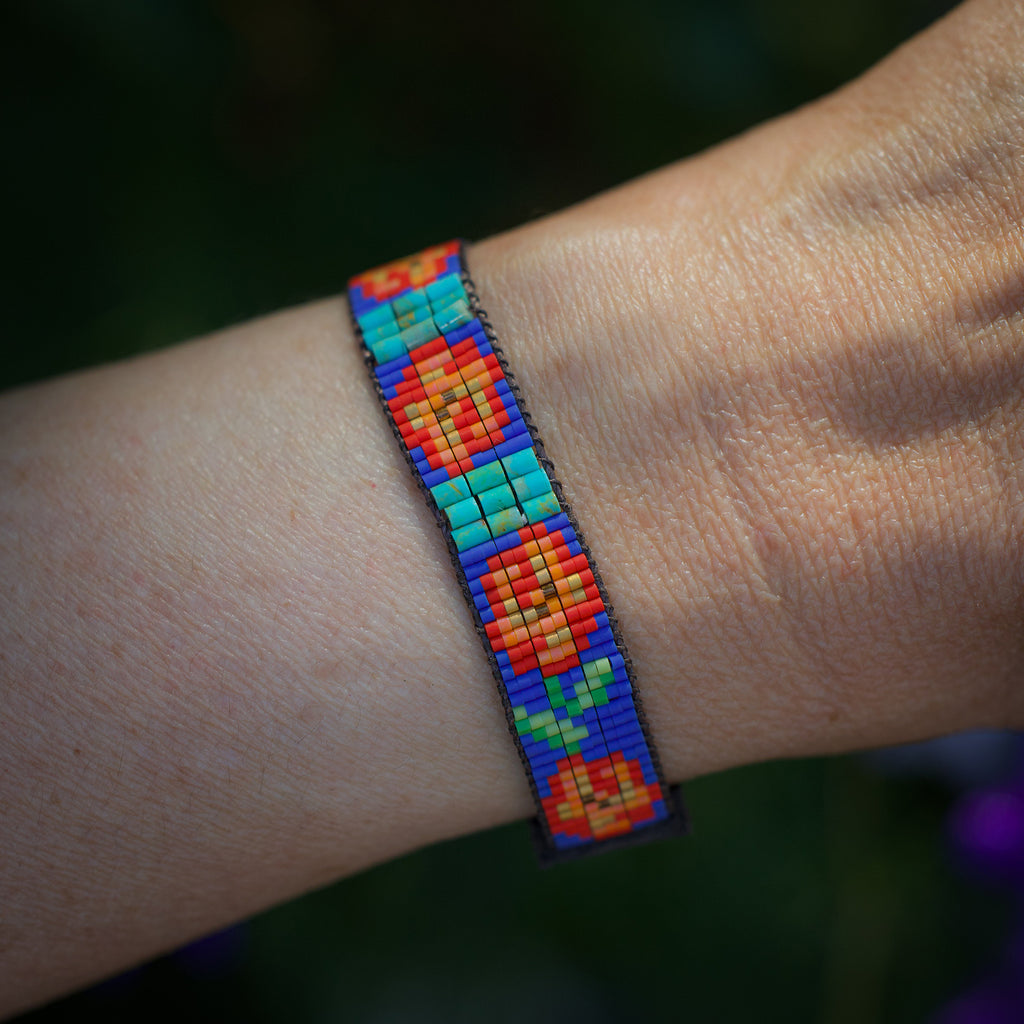 Thin Rosas Bracelet in Royal Blue with Kingman Turquoise