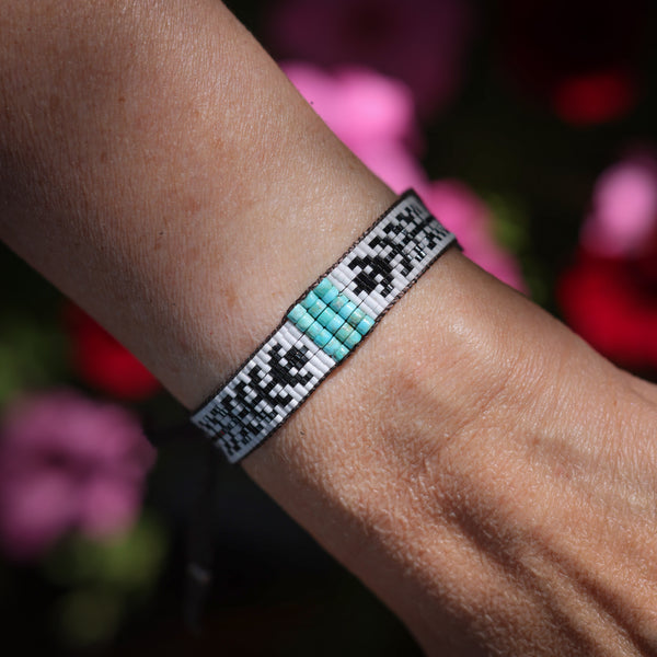 Black and White Flora Bracelet with Turquoise