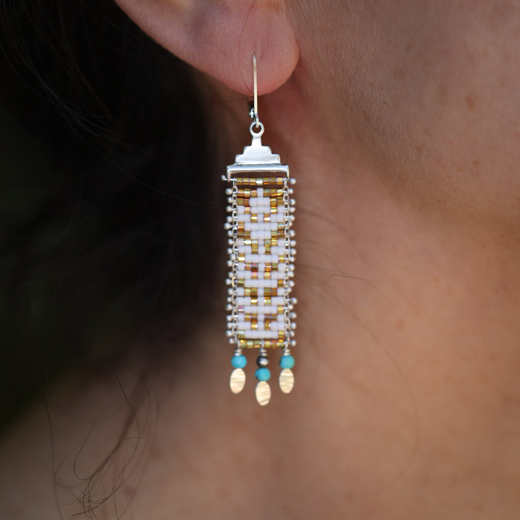 Thin Flora Earrings in Gold with Turquoise