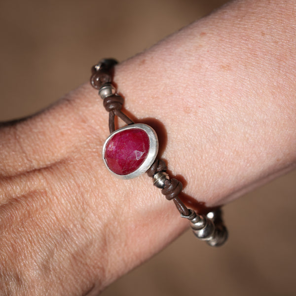 Rose Cut Ruby Seam Bead Bracelet