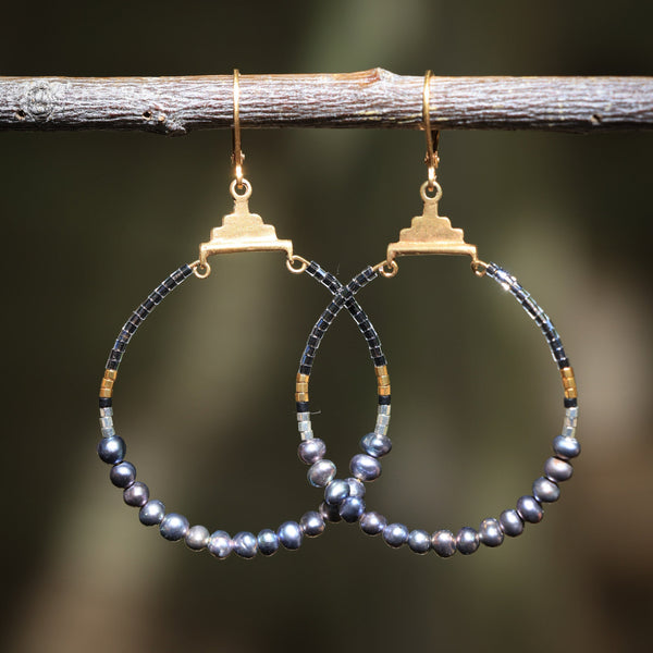 Small Hoops with Gray Pearl in 24k Vermeil
