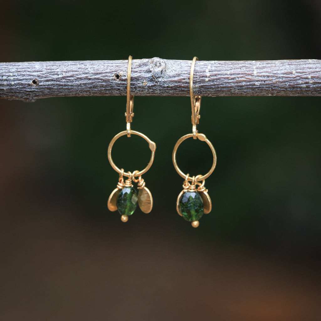 Pétalo Fringe Earrings with Green Tourmaline in 24k Vermeil